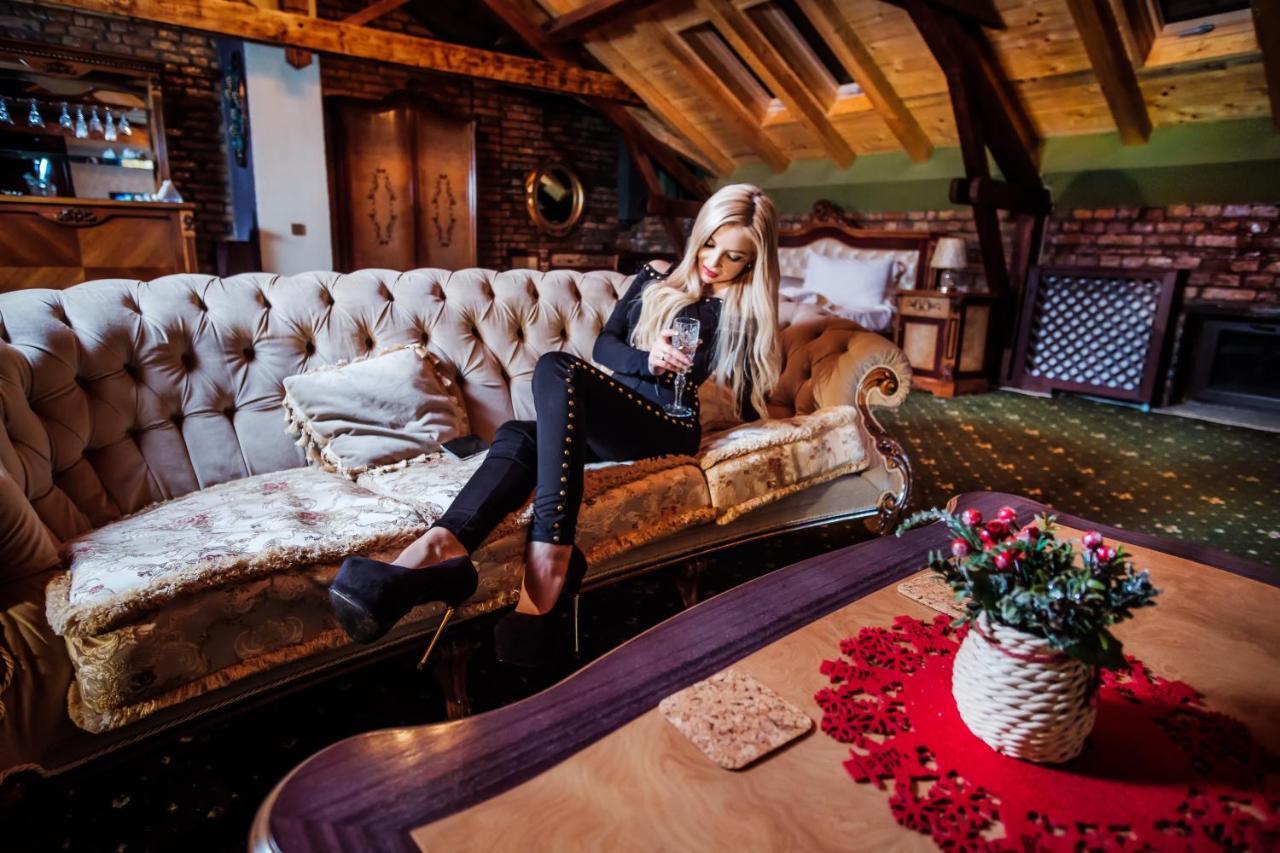 Jmr Royal -Luxury Rooms & Private Sauna 콘스탄차 외부 사진